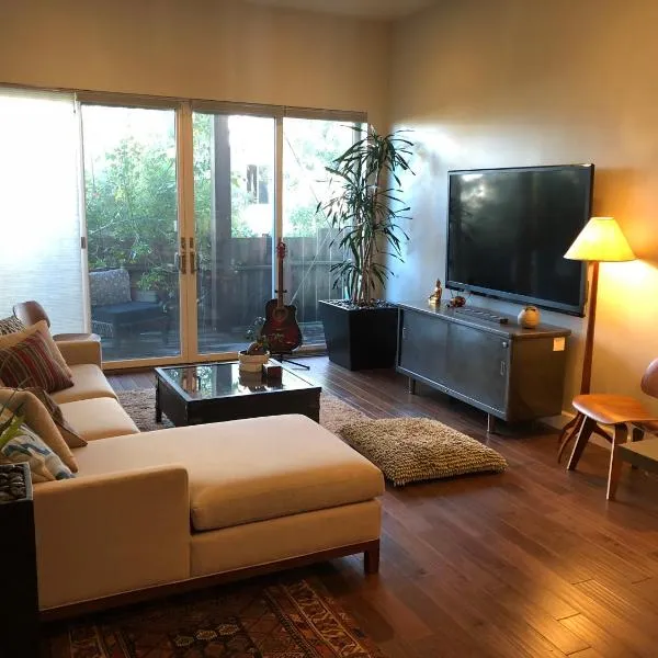 Beautiful Cottage, hot tub, in great neighborhood，位于旧金山的酒店