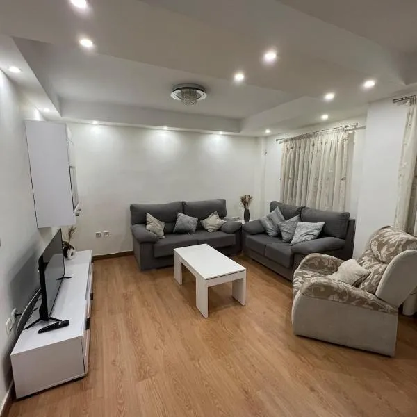 Apartamento en el centro de Alcobendas，位于阿尔考本达斯的酒店