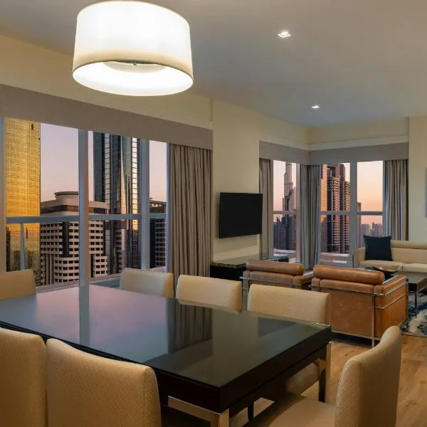 福朋喜来登扎耶德路酒店，位于迪拜的酒店