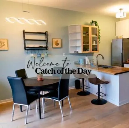 Catch of the Day- Waterfront Bachelor Condo，位于托菲诺的酒店