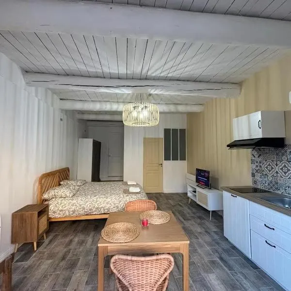 Studio centre de Charleval，位于Charleval的酒店