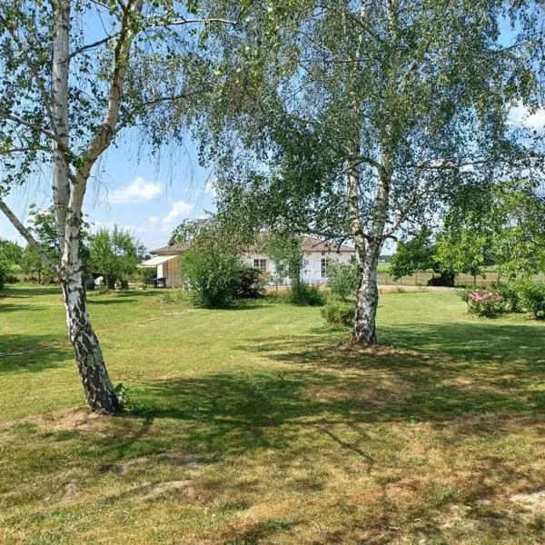 Le gîte de l'Ecurie des 3 Châteaux，位于La Sauve-Majeure的酒店