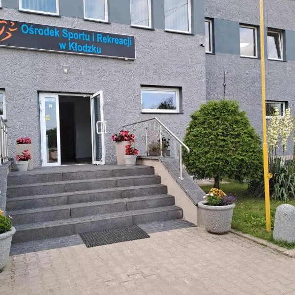 Dom Wycieczkowy "Na stadionie"，位于克沃兹科的酒店