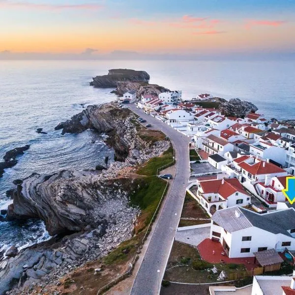 1 minute from beach - Baleal Wood Cabin，位于巴勒尔的酒店