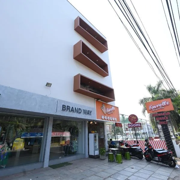 Hotel StayInn，位于科泽科德的酒店