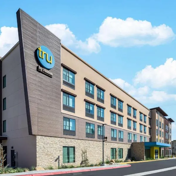 Tru by Hilton Norco Eastvale，位于诺科的酒店
