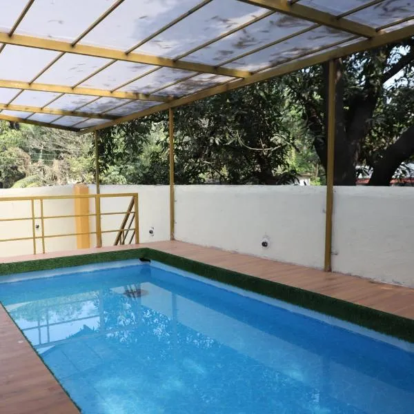 HemHarsh Holiday Home with pool，位于马泰兰的酒店