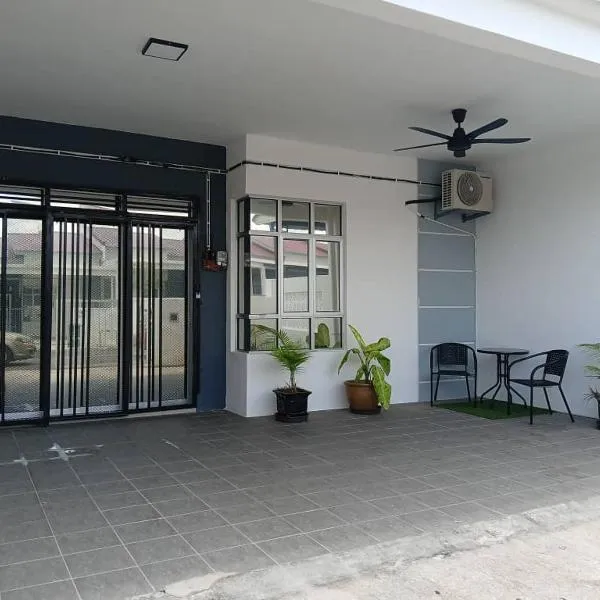 Adia's homestay jengka，位于Bandar  Pusat Jengka的酒店