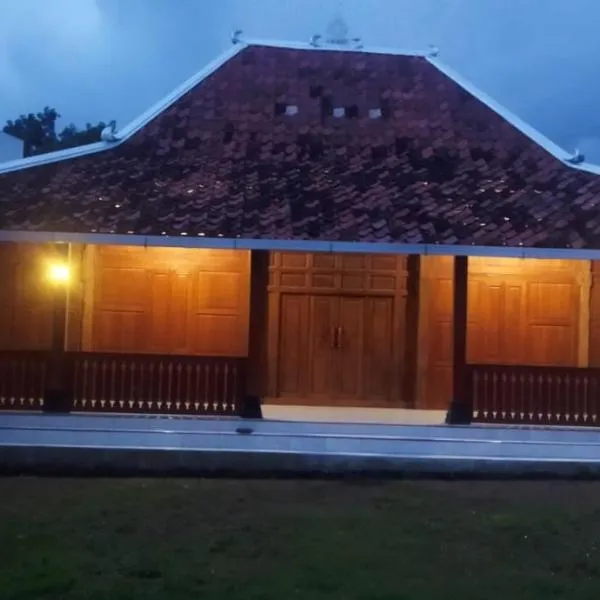 Homestay Wongso Kasongan，位于班图尔的酒店