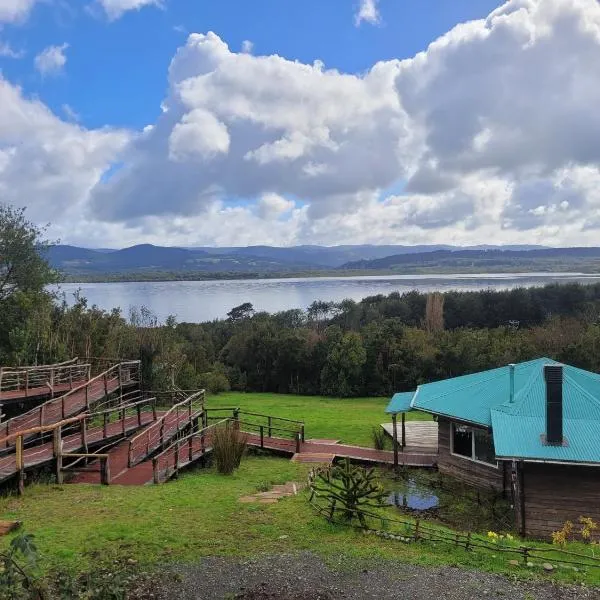 Huillín Lodge，位于Tepuheico的酒店