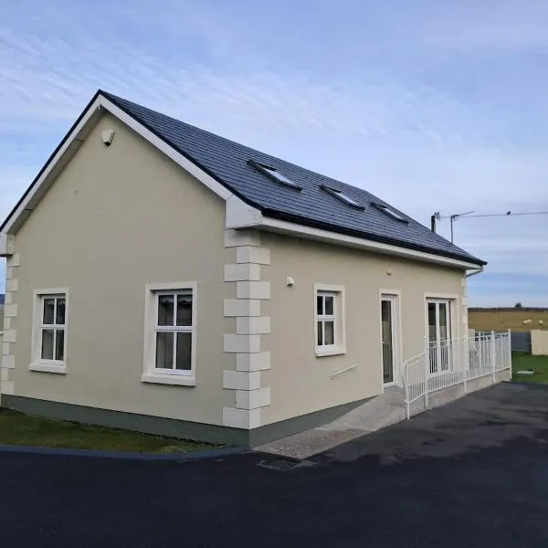 Warm Spacious Three Bed Chalet，位于戈尔韦的酒店