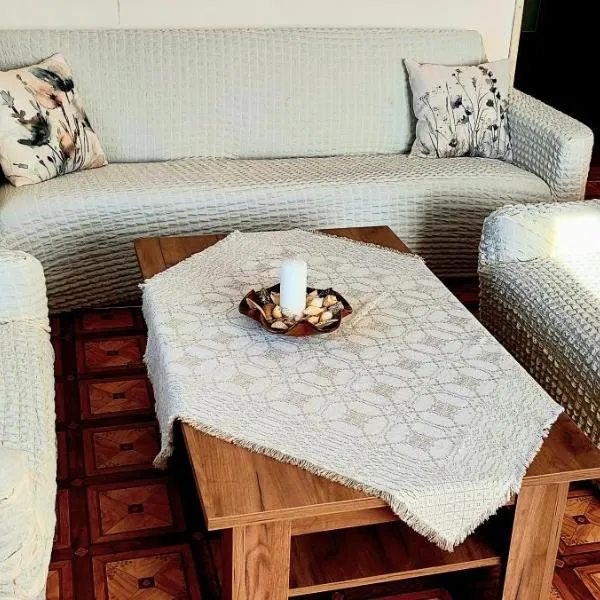 Ciemos pie Ingas 2，位于斯米尔泰内的酒店