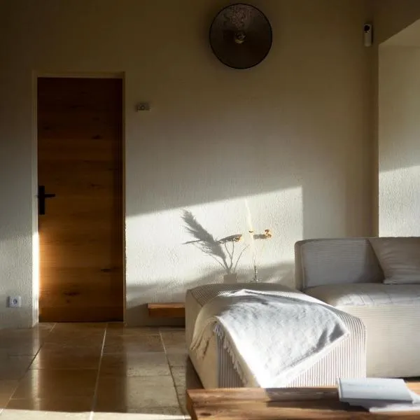 Chambre privée à La Figulina，位于Grayan-et-lʼHôpital的酒店