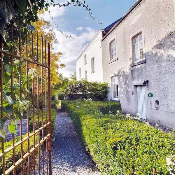 Gîte Ferme de la Chevêche & Jacuzzi Namur，位于Sart-Saint-Laurent的酒店