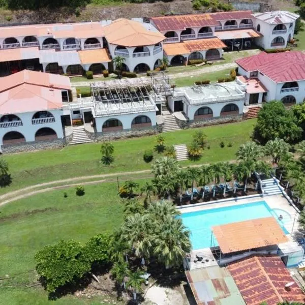 Apartamento equipado, con amplia piscina，位于帕克拉的酒店