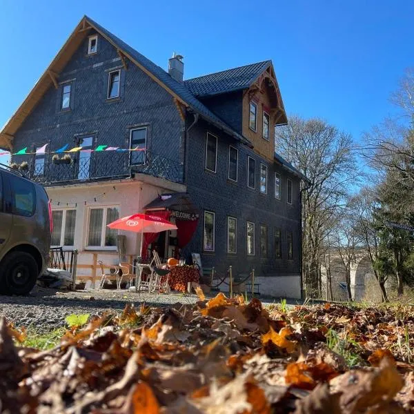 Antique Hotel Am Bahndamm，位于Wallendorf的酒店