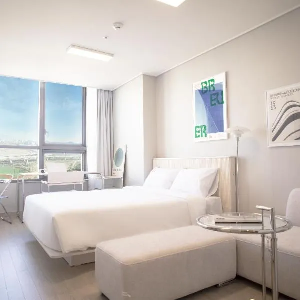 UH FLAT The SONGDO，位于仁川市的酒店