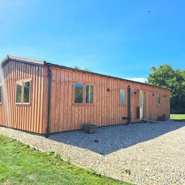 The Woodland Cabin，位于卢斯瓦普的酒店