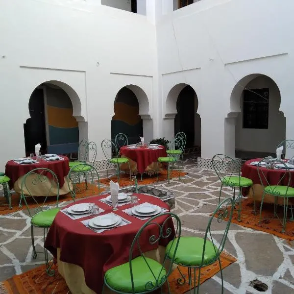 Hotel et Restaurant Riad Amodou，位于Timatraouine的酒店