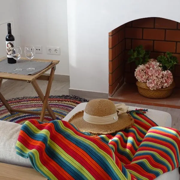 CASA DO POMAR by Stay in Alentejo，位于米尔芳提斯城的酒店