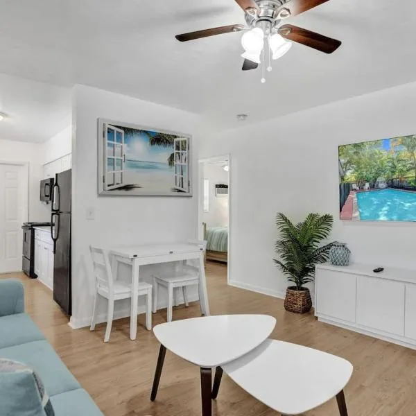 Tropical View Escape - 1BR，位于劳德代尔堡的酒店