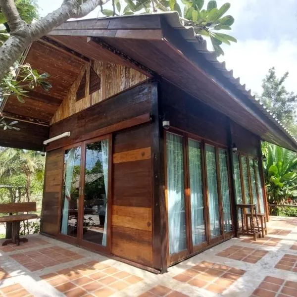 Why Worry Homestay & Café，位于Ban Talat Khwai的酒店