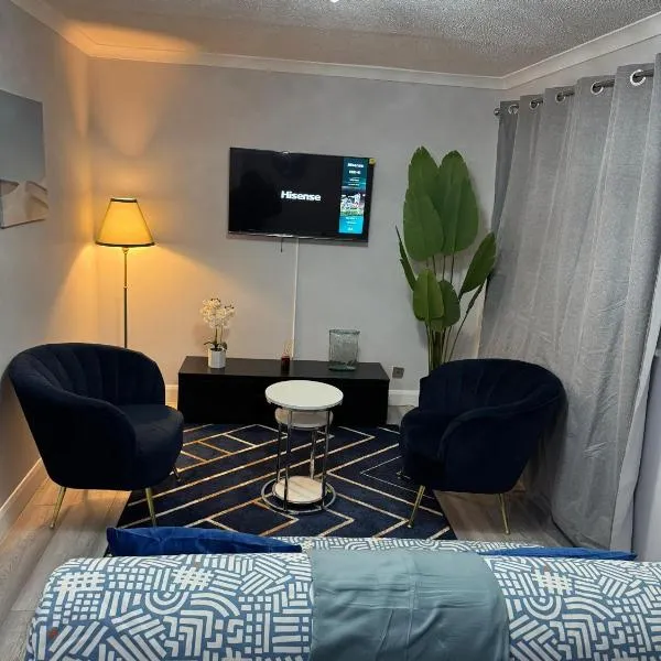 Livingwell apartments，位于查塔姆的酒店