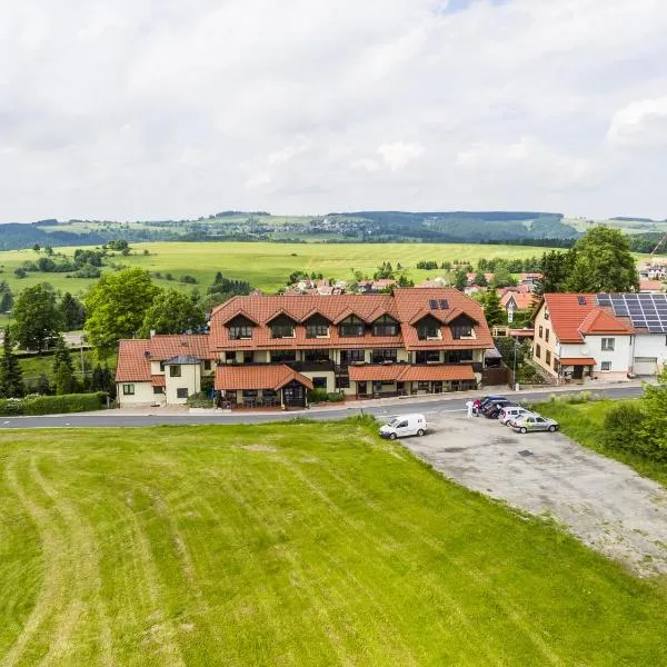 Berggasthof & Hotel Kranich，位于Eisfeld的酒店