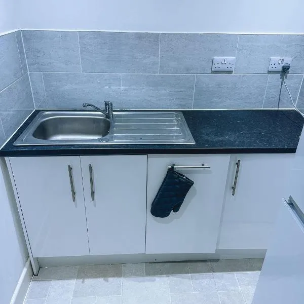 Somerville Apartment London Heathrow，位于豪士罗的酒店