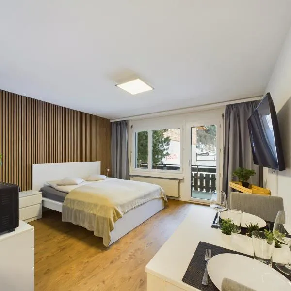 Panorama hideaway apartment near Zermatt with parking!，位于塔什的酒店