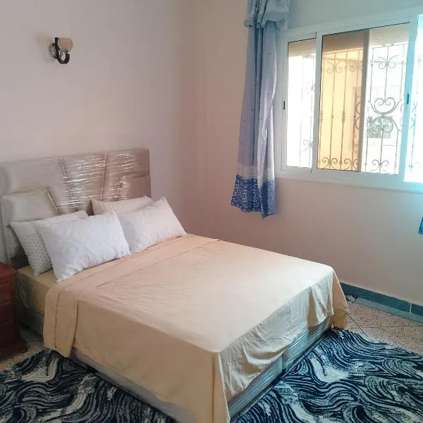 appartement de vacance Aourir2，位于奥瑞尔的酒店