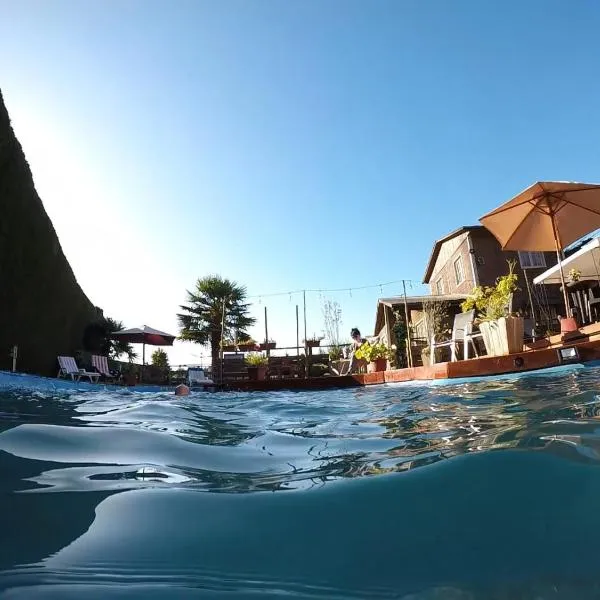 CABAÑAS AIRES DE MAROMILLAS，位于孔斯蒂图西翁的酒店