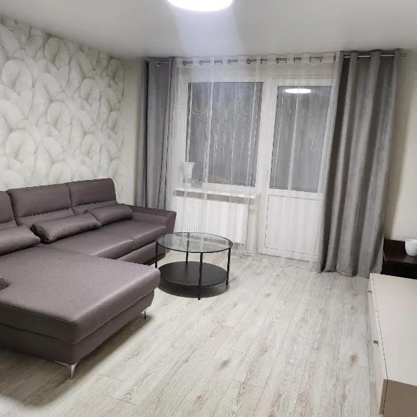 Jaukūs 3 kambarių "Tulpių" apartamentai Telšiuose，位于特尔希艾的酒店
