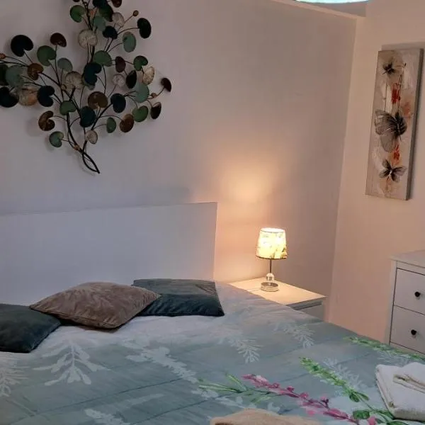 Isabel Dream I, 400m from the train，位于Rinchoa的酒店