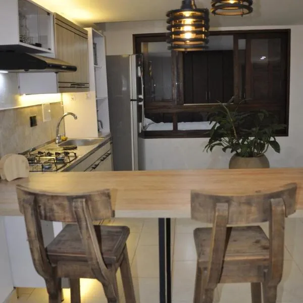 Apartamento entero cerca al Aeropuerto Internacional，位于里奥内格罗的酒店