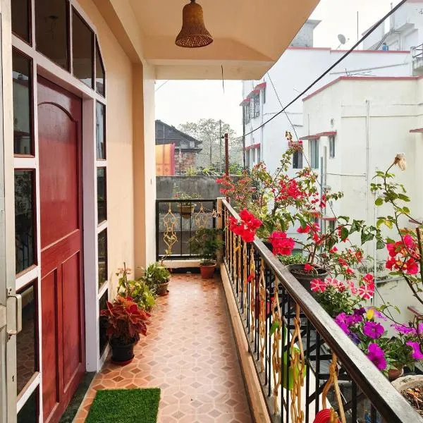 Tulip Inn - 3BHK AC Near Kamakhya，位于古瓦哈提的酒店