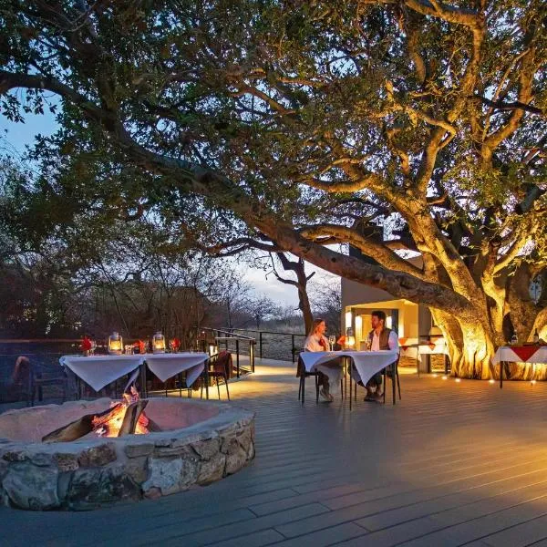 Tuningi Safari Lodge，位于Zeerust的酒店