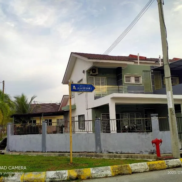 Sri Manik Guest House Tanjung Karang，位于Tanjung Karang的酒店