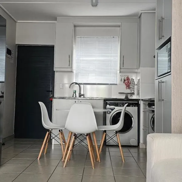 33 Langeberg Heights，位于Cape Town的酒店