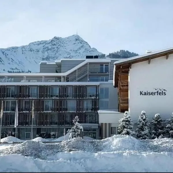 Alpenhotel Kaiserfels，位于蒂罗尔州圣约翰的酒店