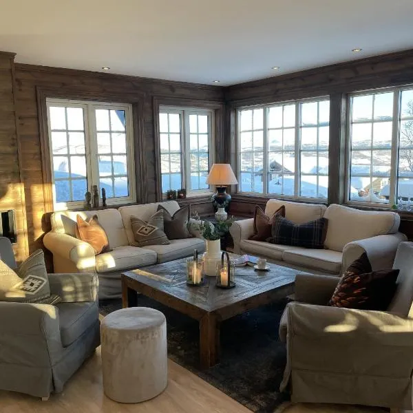 Geilo-Kikut, Ski-In, Ski-Out with Stunning Trails and Perfect Location，位于耶卢的酒店