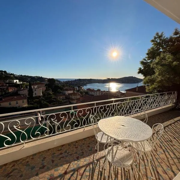 FRGK " Vue mer imprenable Villefranche"，位于滨海自由城的酒店