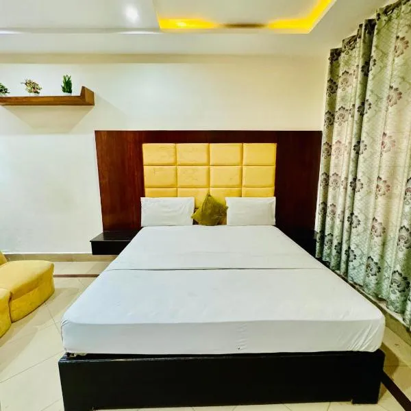 Hotel PAK Multan，位于木尔坦的酒店