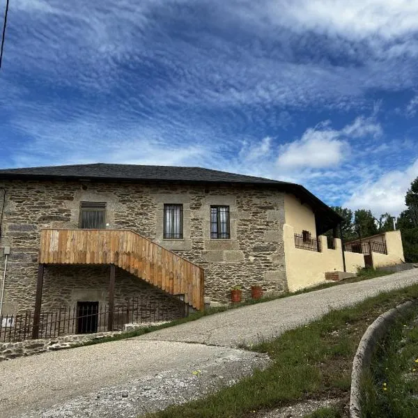 El tejo milenario，位于Requejo的酒店