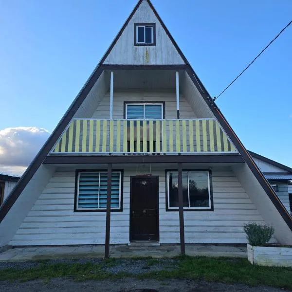 Cabaña Triangular，位于奥索尔诺的酒店