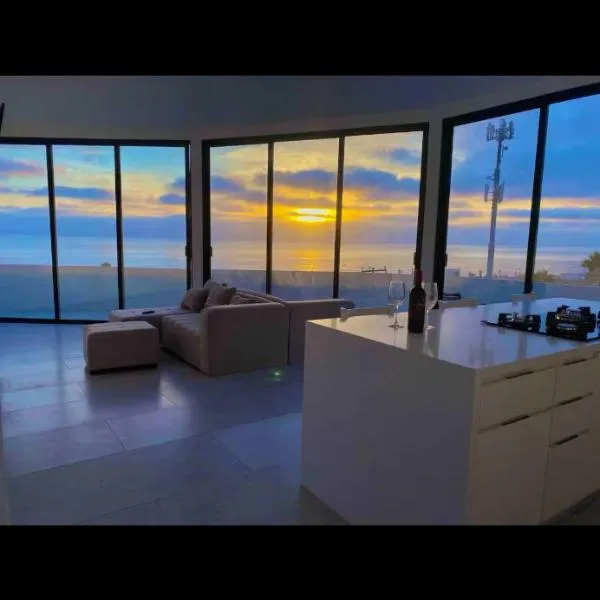 180 Ocean View PH，位于罗萨里托的酒店