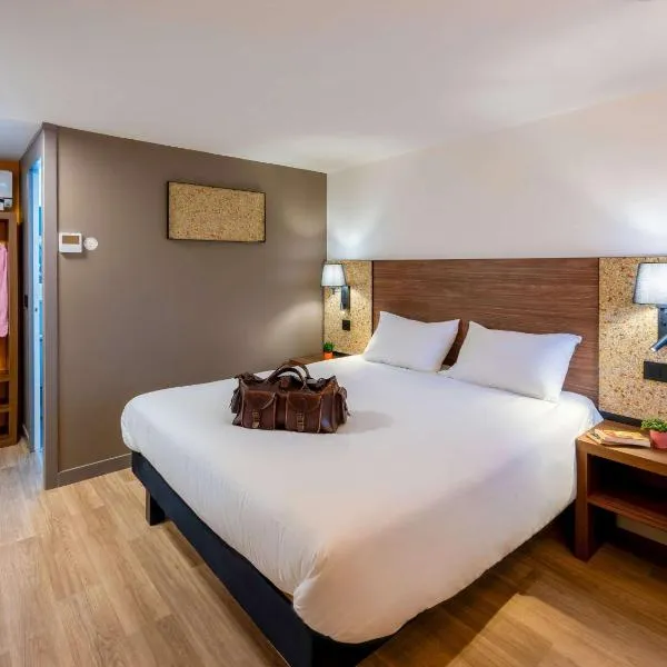 greet Hotel Chatellerault，位于沙泰勒罗的酒店