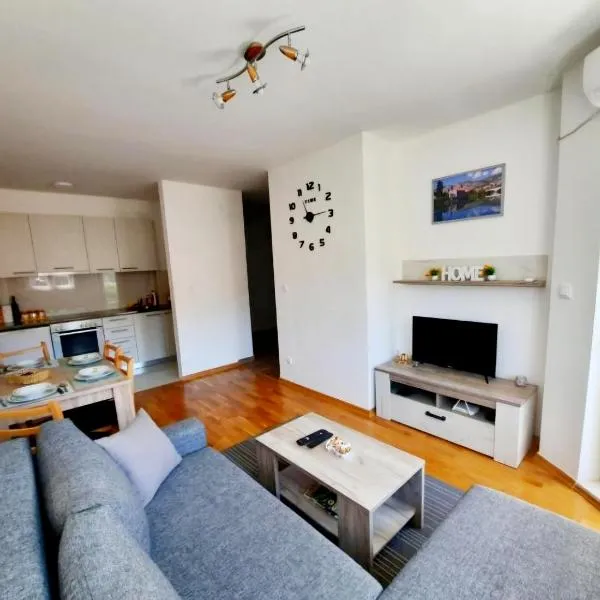 Apartman Panorama Trebinje，位于Gradina的酒店