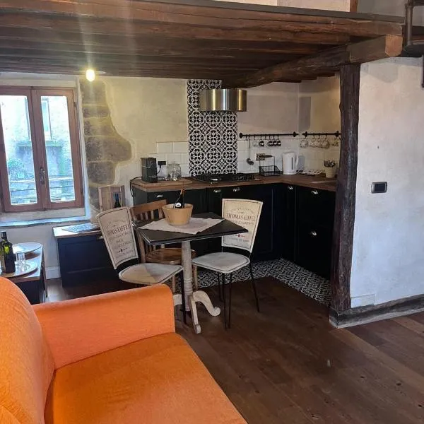 Un Incanto Chic nel Borgo，位于萨克奥法诺的酒店