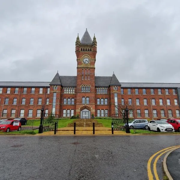 Birch Hill Clock Tower，位于罗奇代尔的酒店